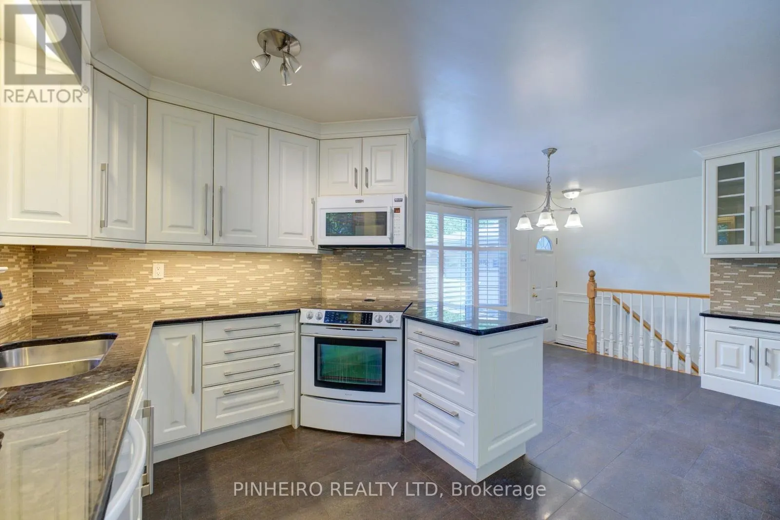 67 HARCROFT CRESCENT