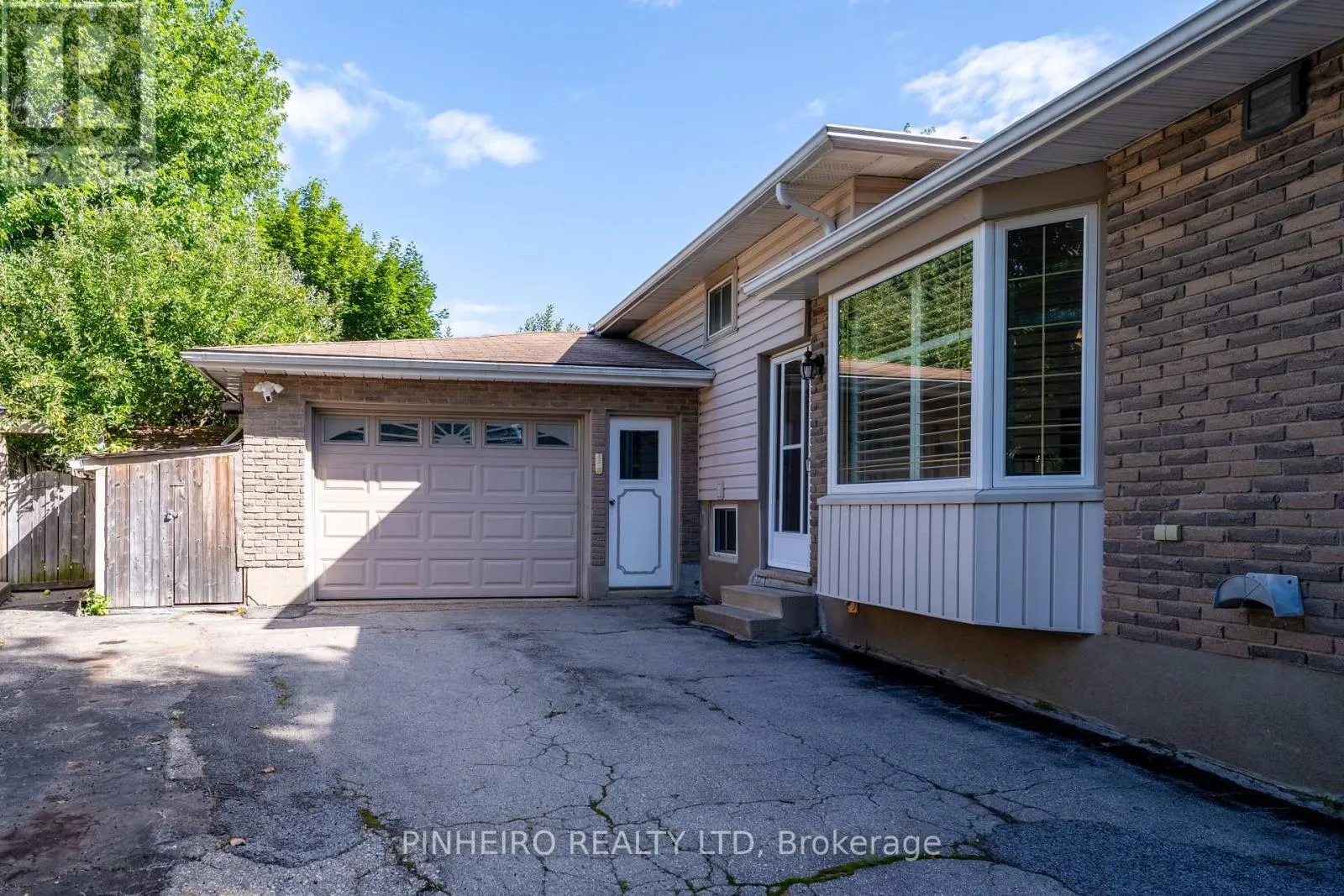 67 HARCROFT CRESCENT