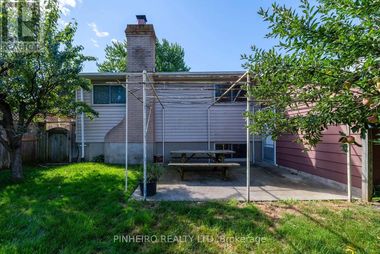 67 HARCROFT CRESCENT