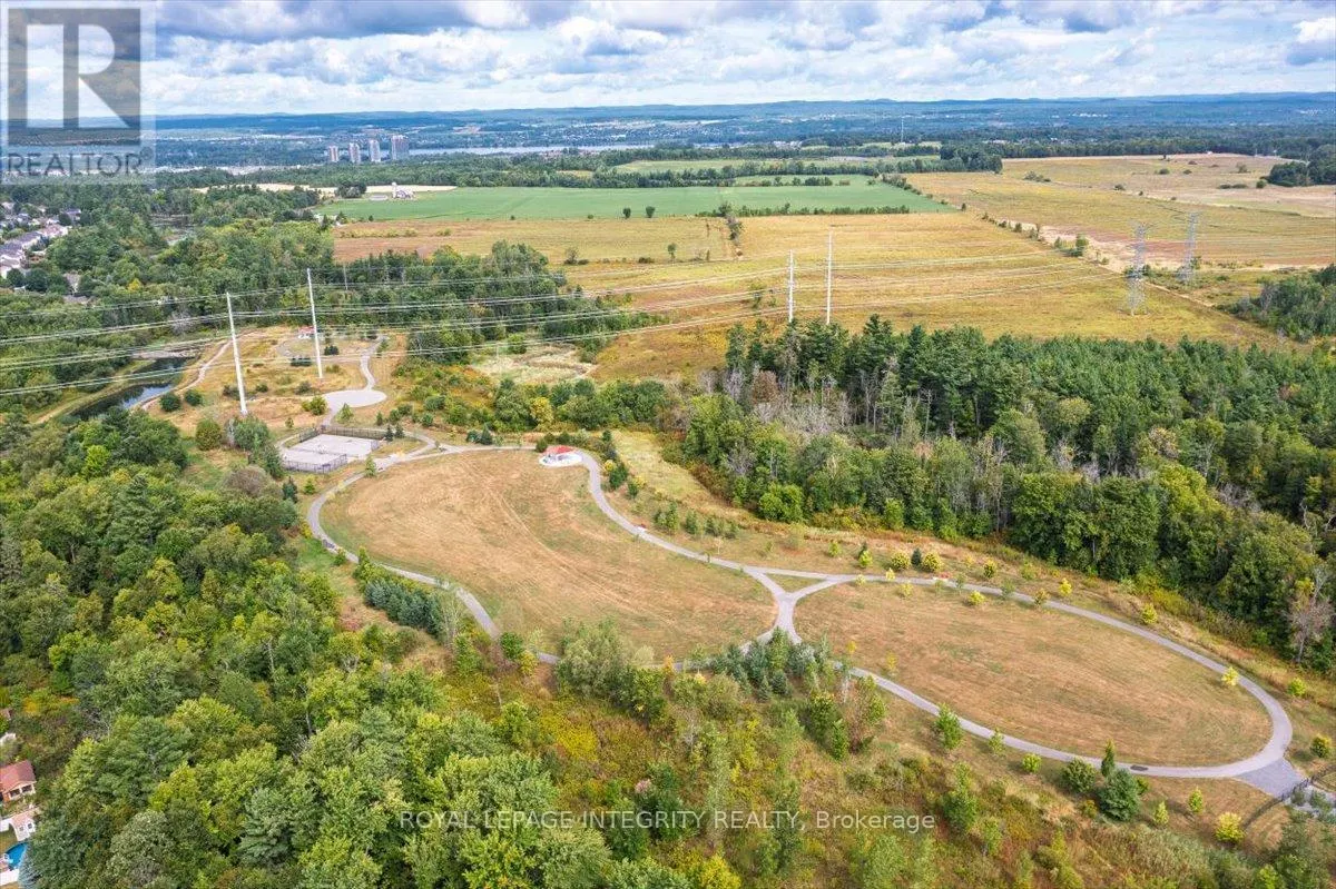 106 TRAIL SIDE CIRCLE