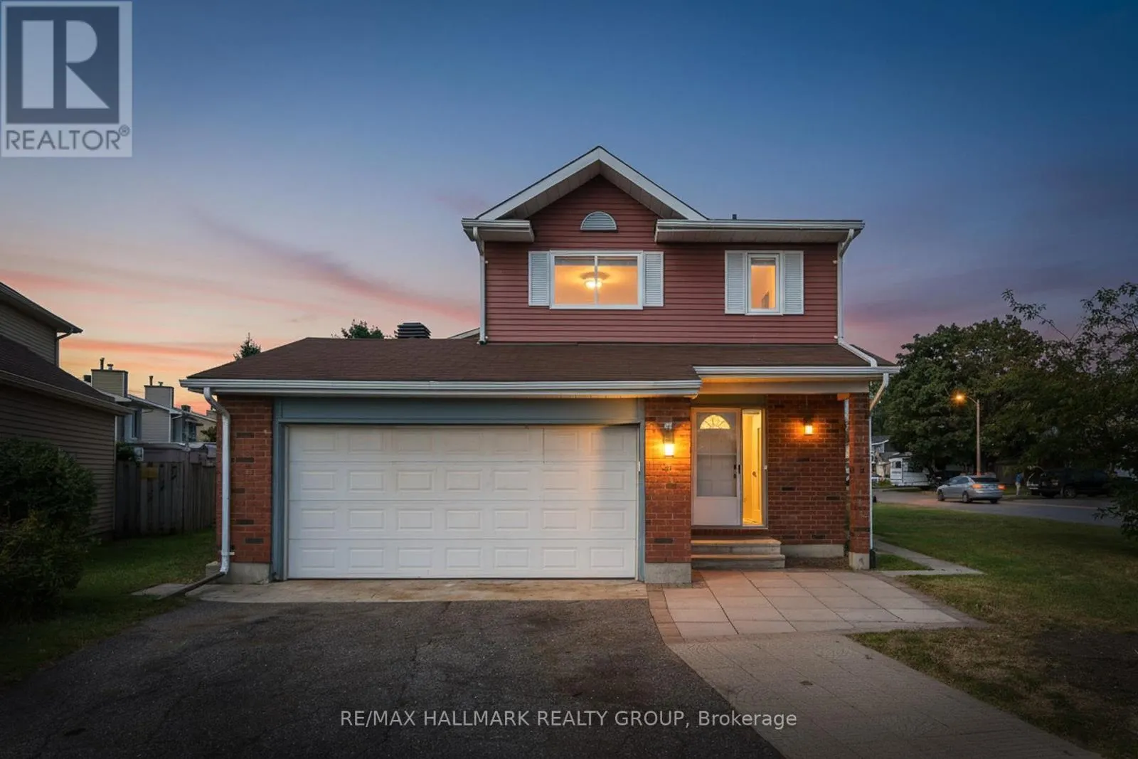 55 FAIR OAKS CRESCENT