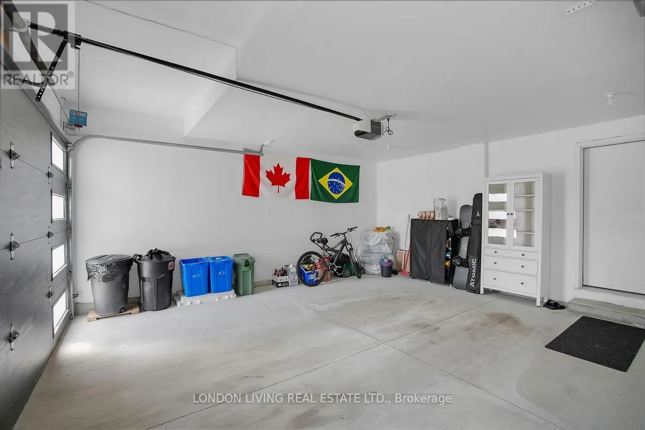 28 - 3380 SINGLETON AVENUE, #28