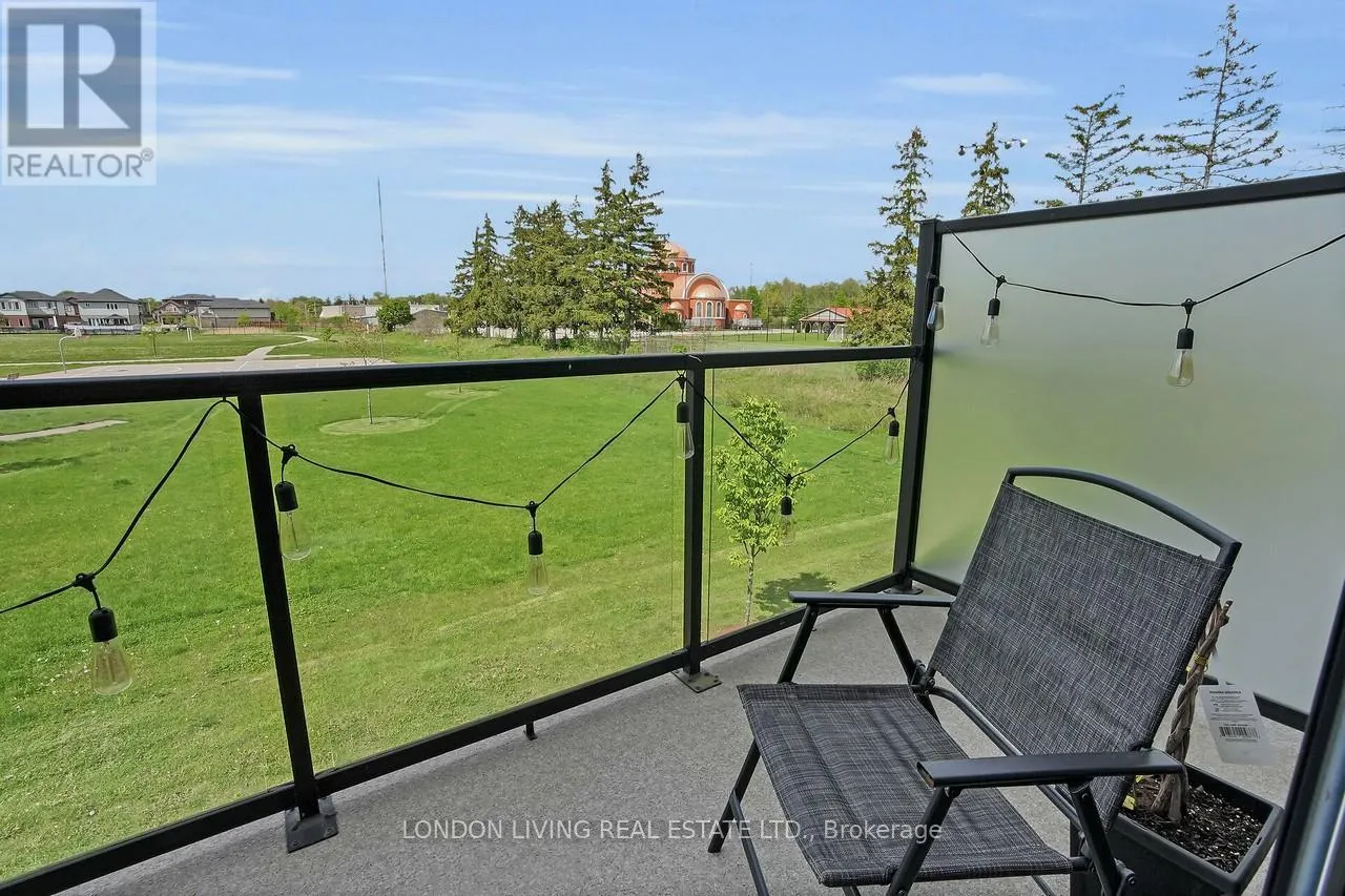 28 - 3380 SINGLETON AVENUE, #28
