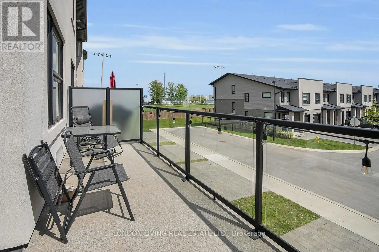 28 - 3380 SINGLETON AVENUE, #28