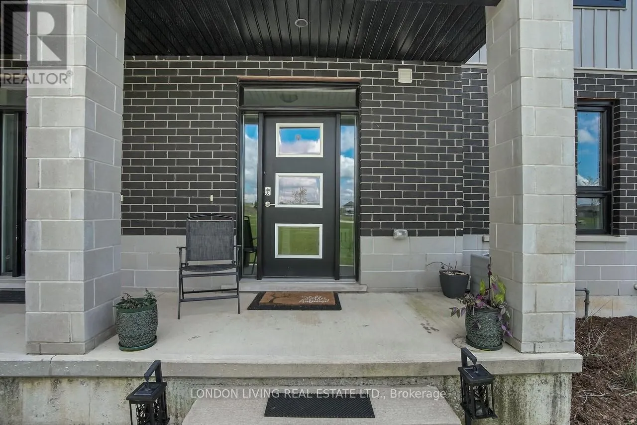28 - 3380 SINGLETON AVENUE, #28