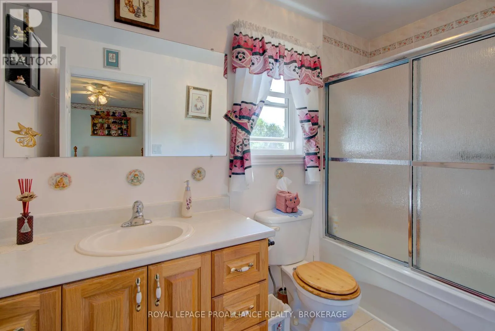 3561 PRINCESS STREET