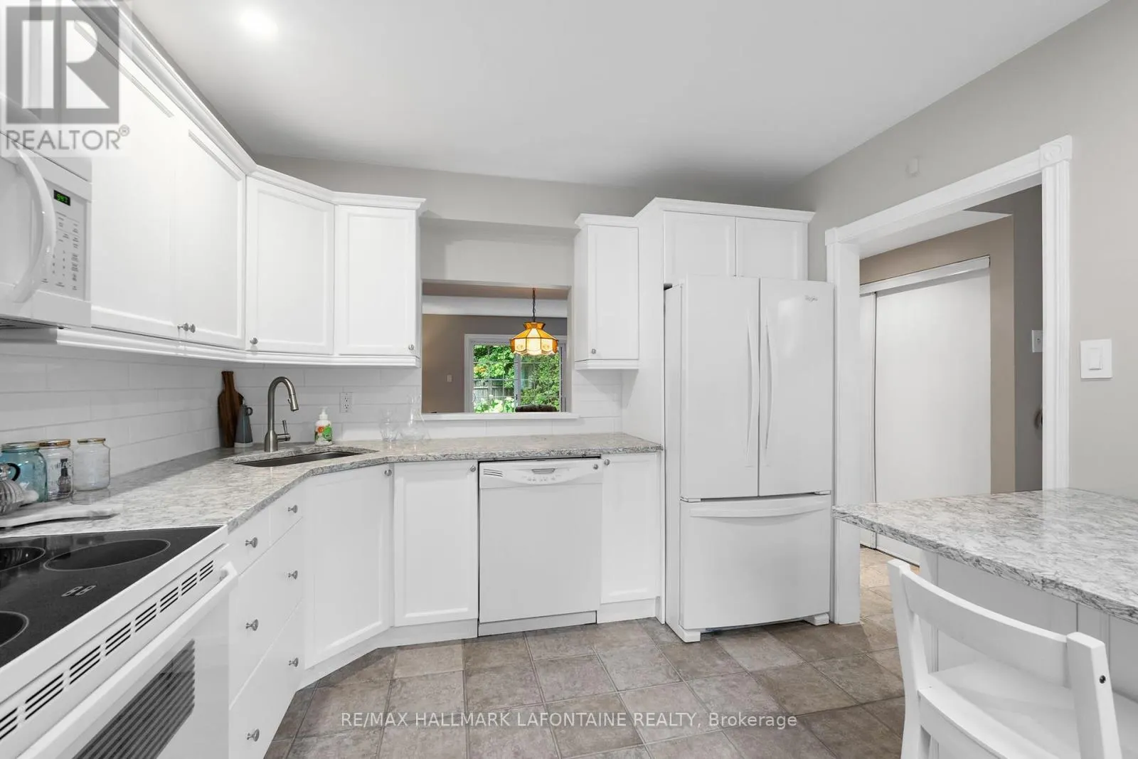 876 WALKLEY ROAD