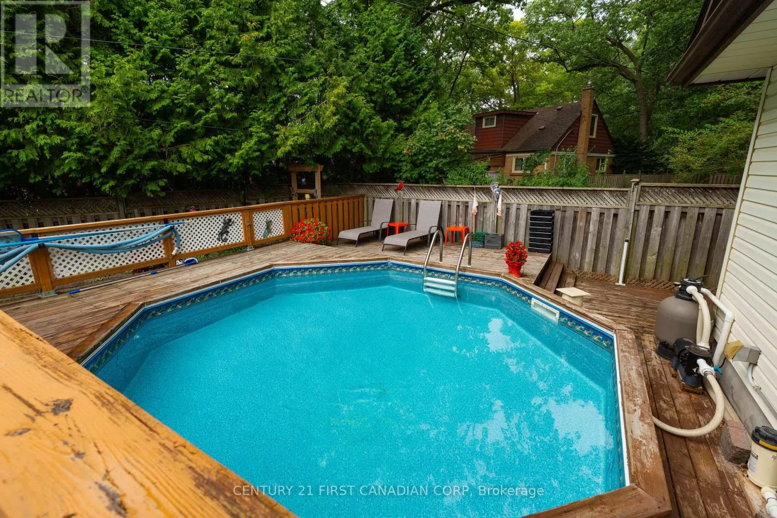 5 STRATHCONA DRIVE