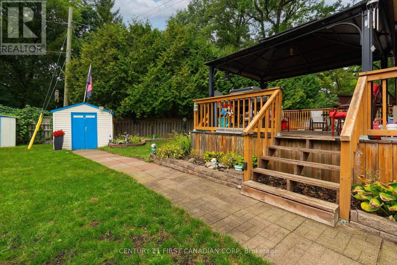 5 STRATHCONA DRIVE