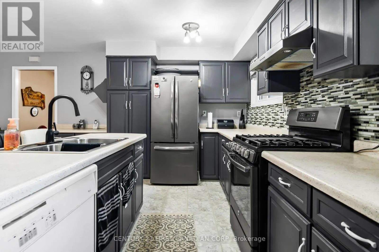 5 STRATHCONA DRIVE
