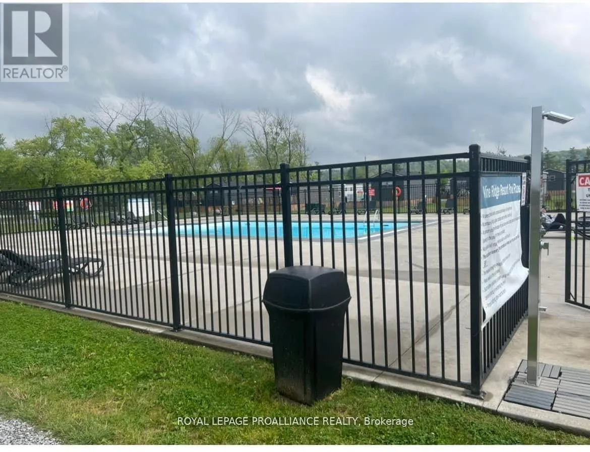 218 - 1501 LINE 8 ROAD, #218