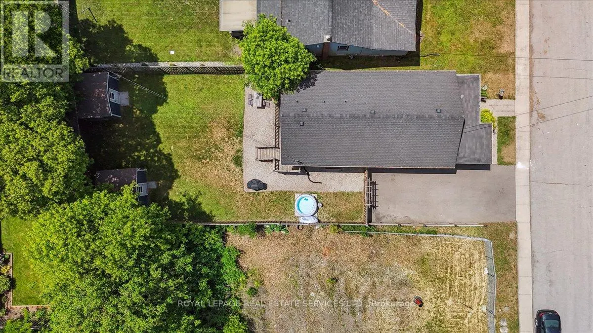 4 REMBE AVENUE