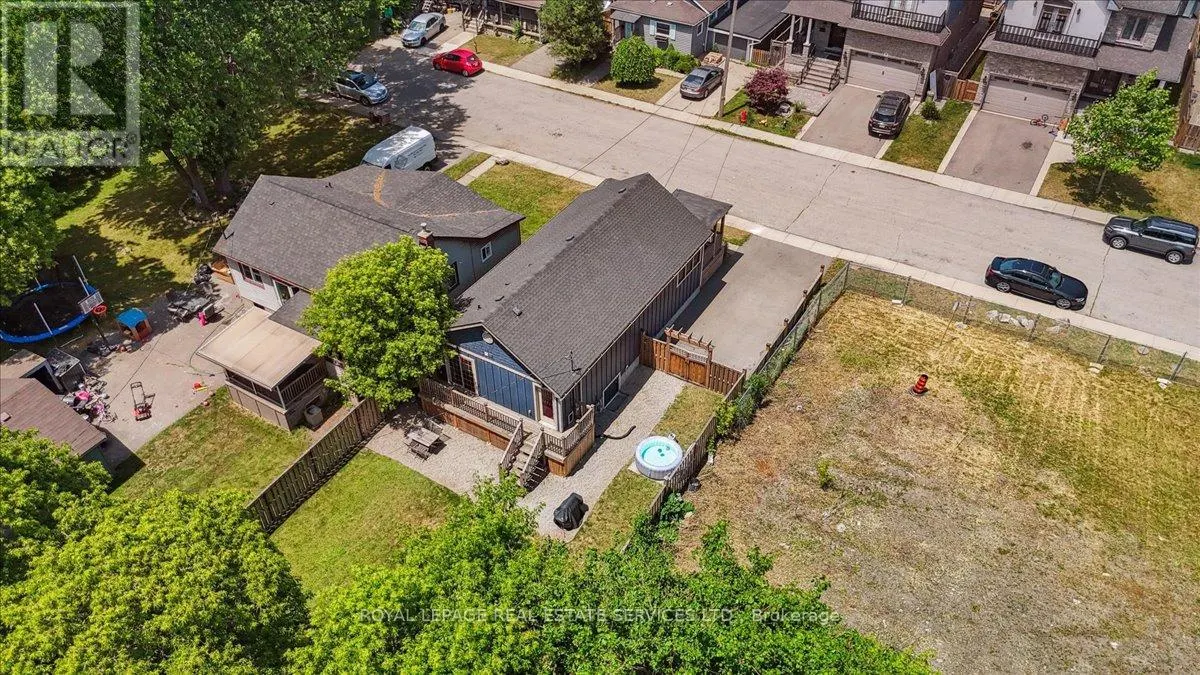 4 REMBE AVENUE