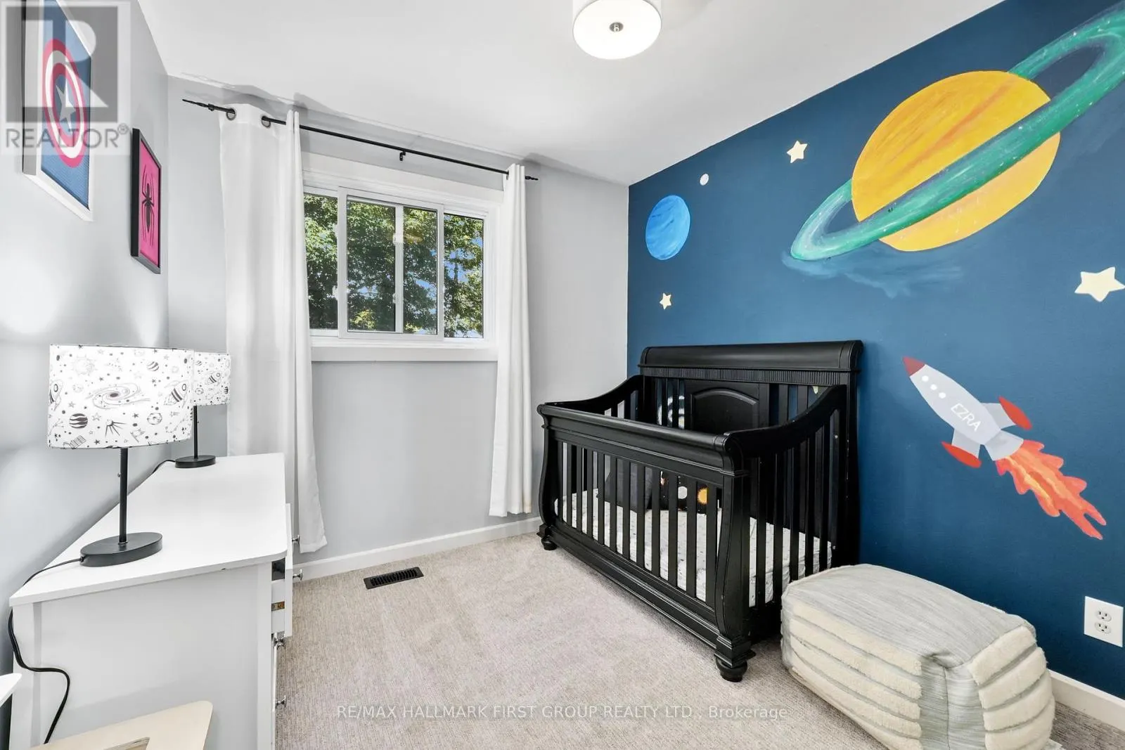 8 RAVENSDALE ROAD