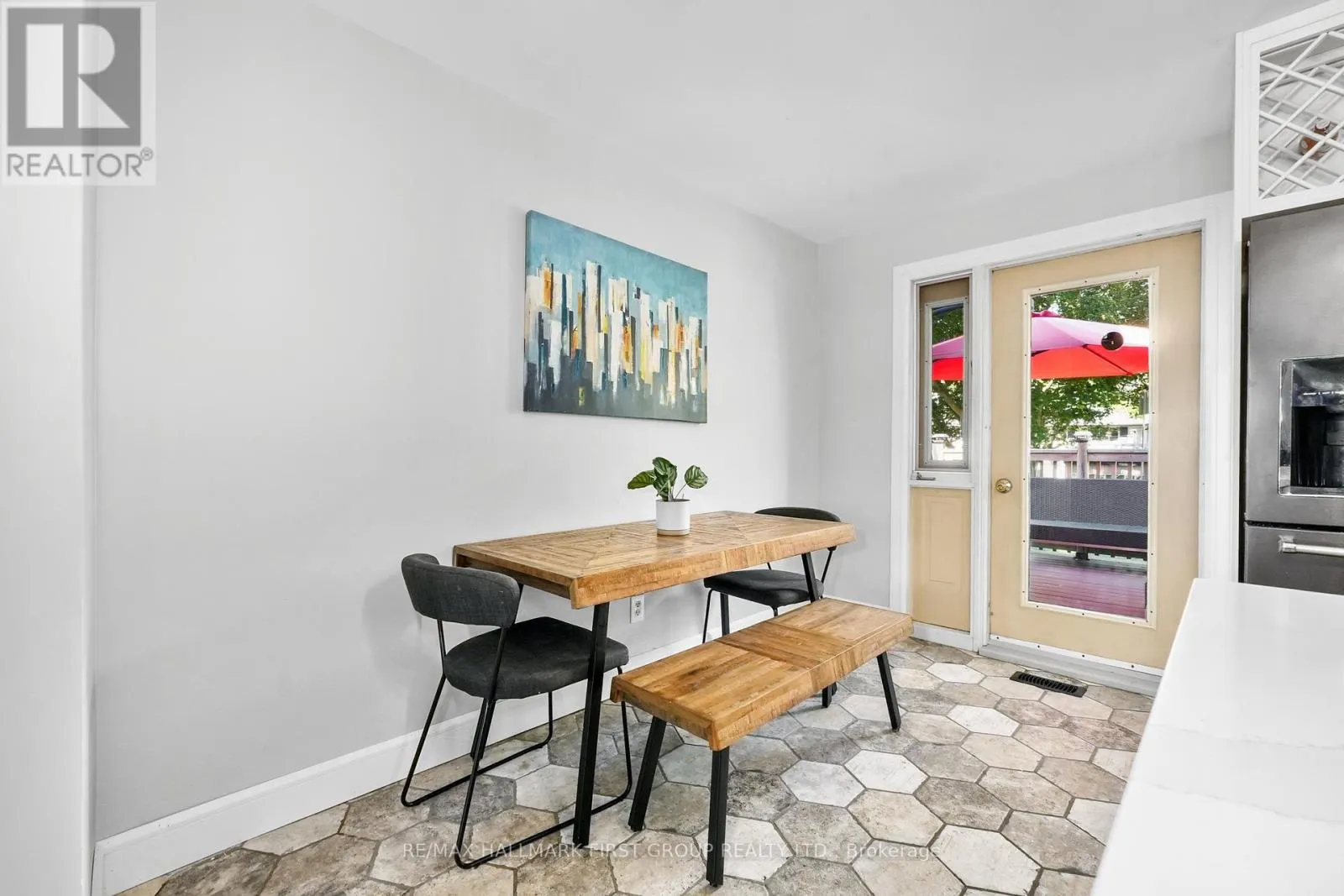 8 RAVENSDALE ROAD