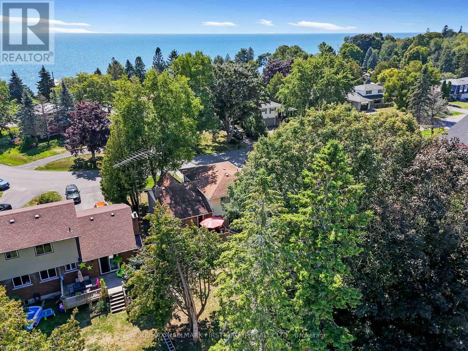 8 RAVENSDALE ROAD