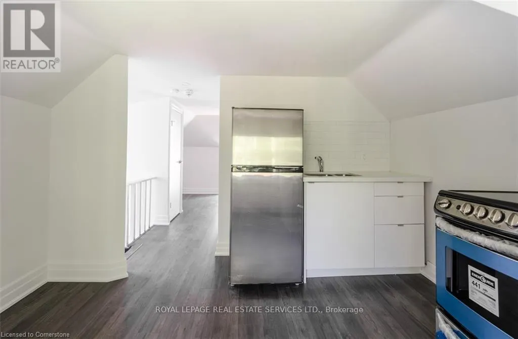 115 SPADINA AVENUE