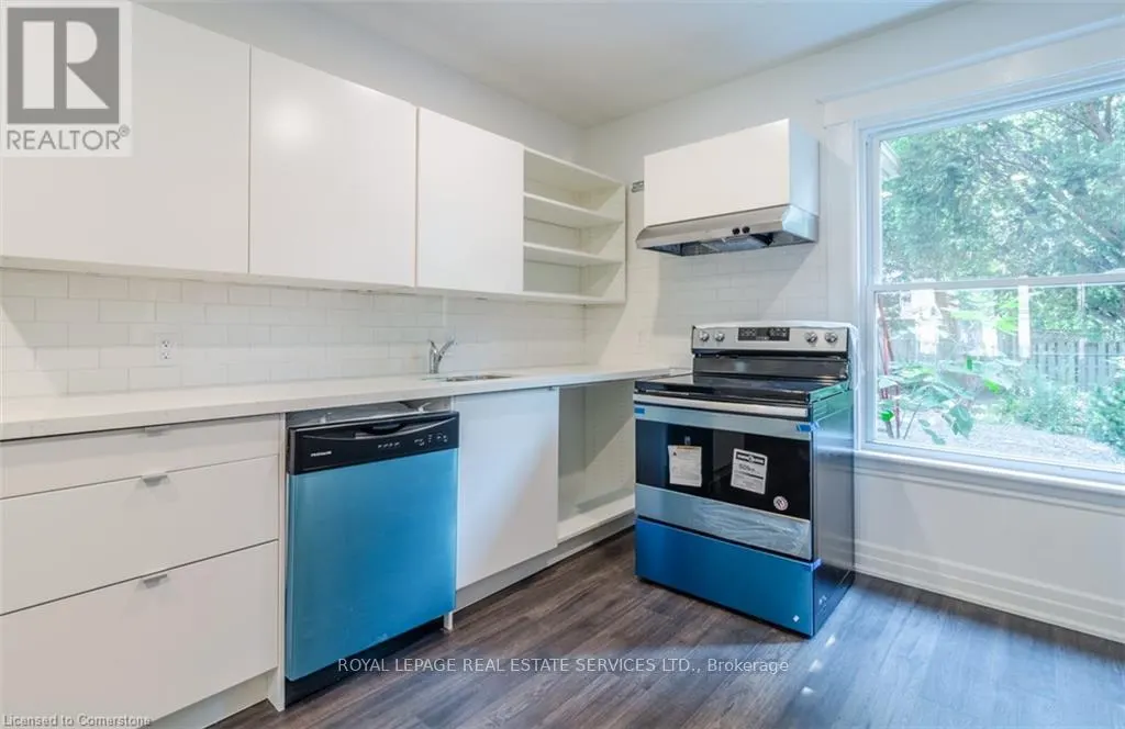 115 SPADINA AVENUE