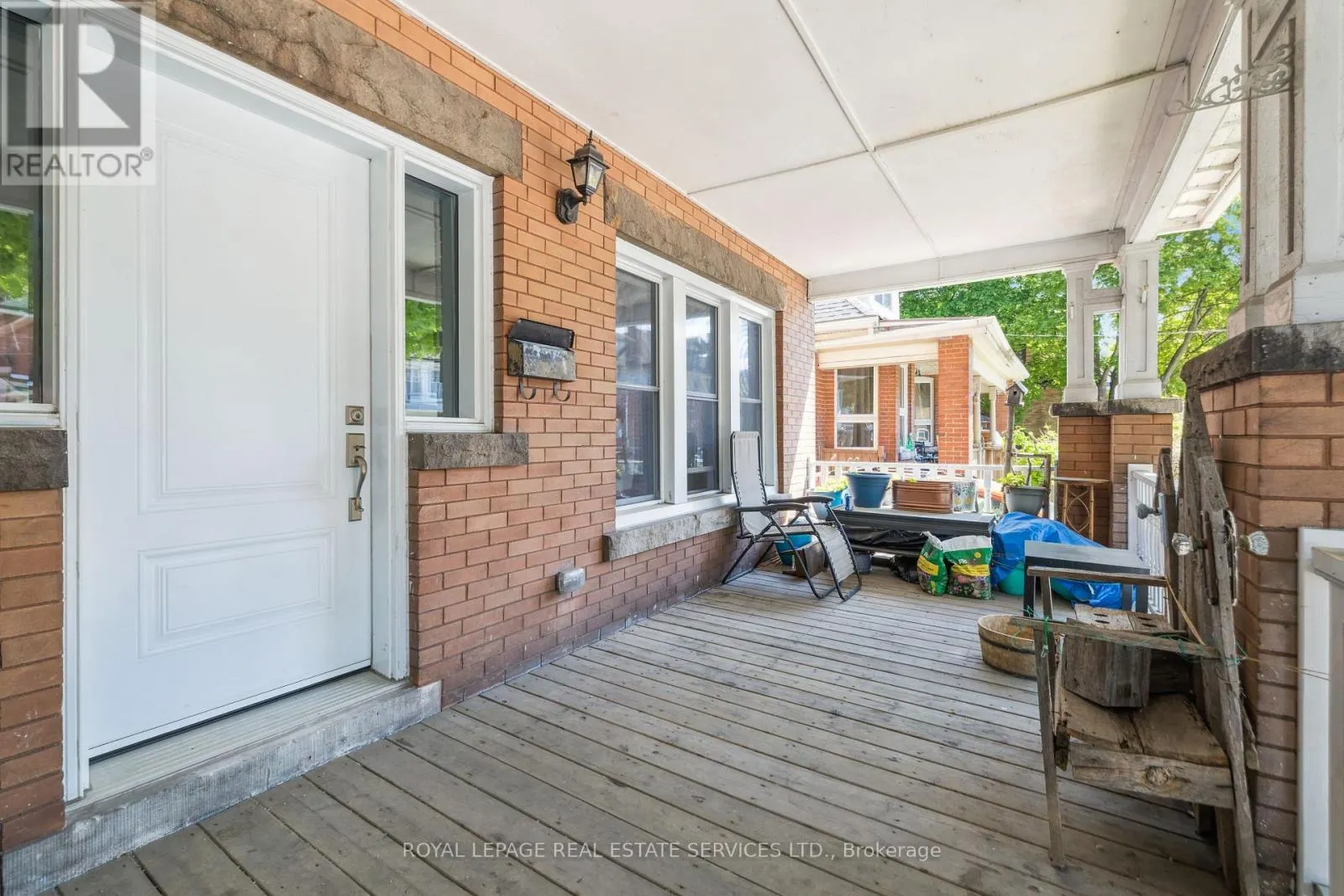 115 SPADINA AVENUE