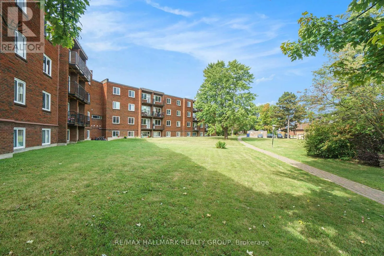 203C - 2041 ARROWSMITH DR. DRIVE