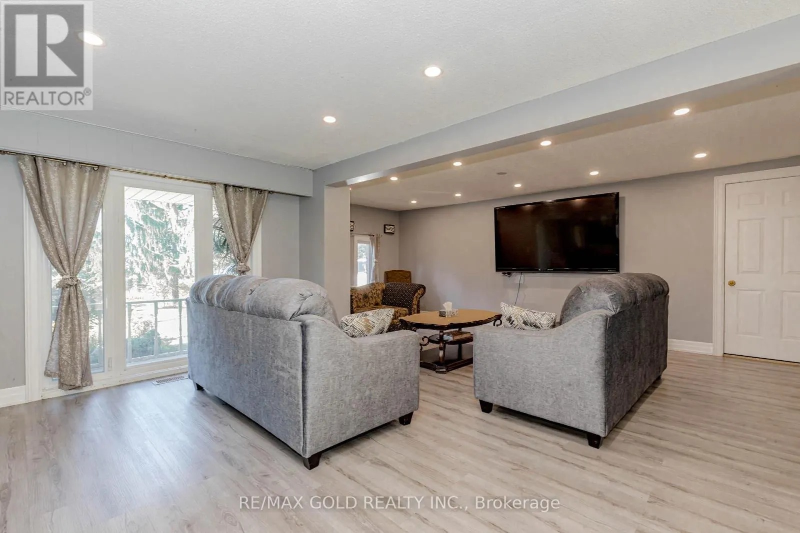 9109 WELLINGTON RD 50