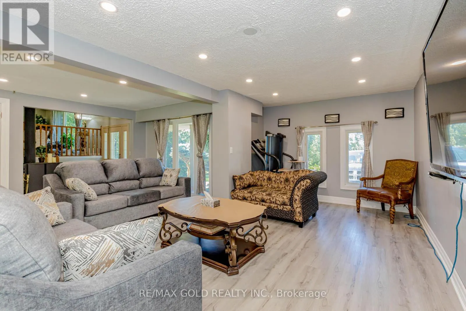 9109 WELLINGTON RD 50