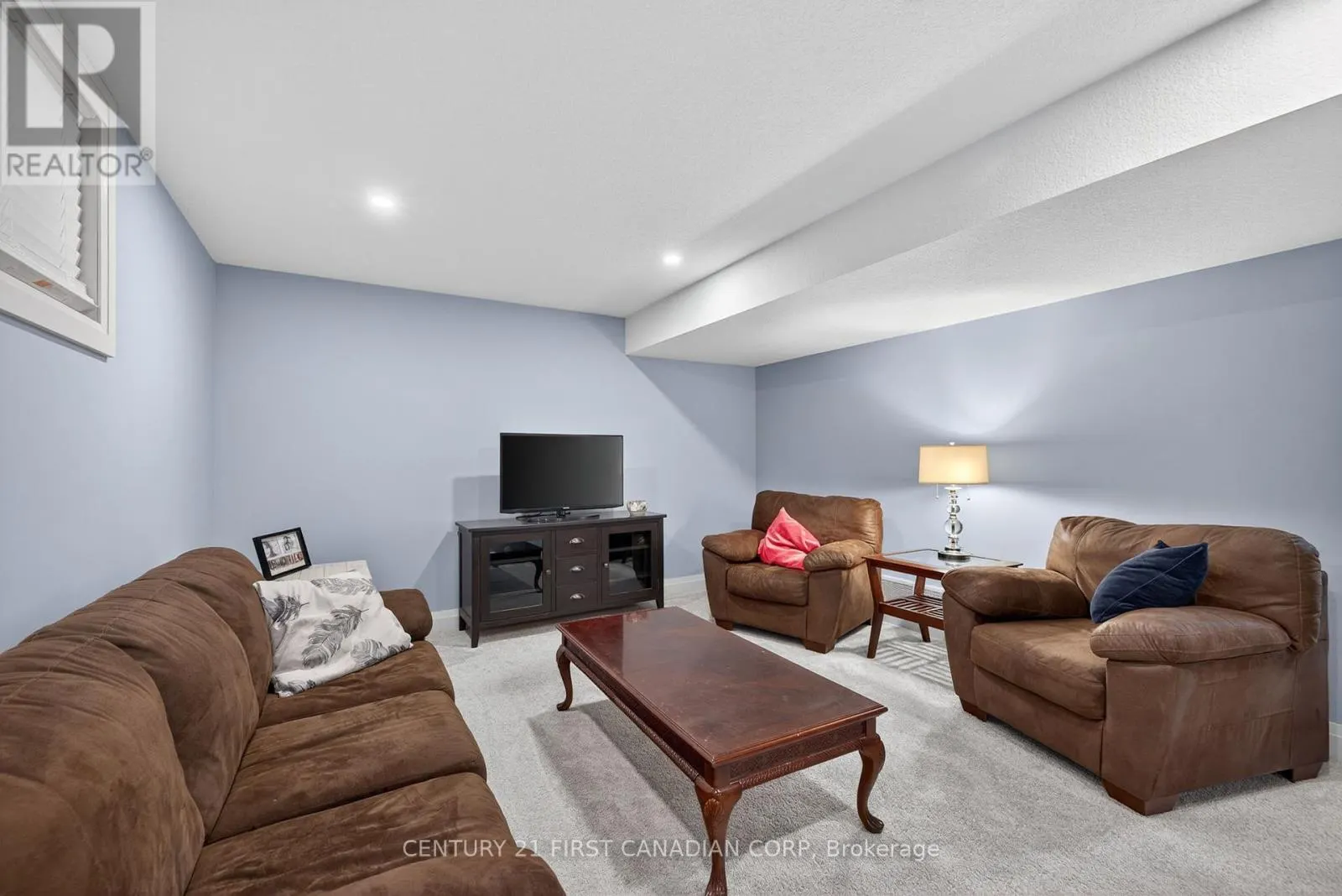 99 THAMES SPRINGS CRESCENT