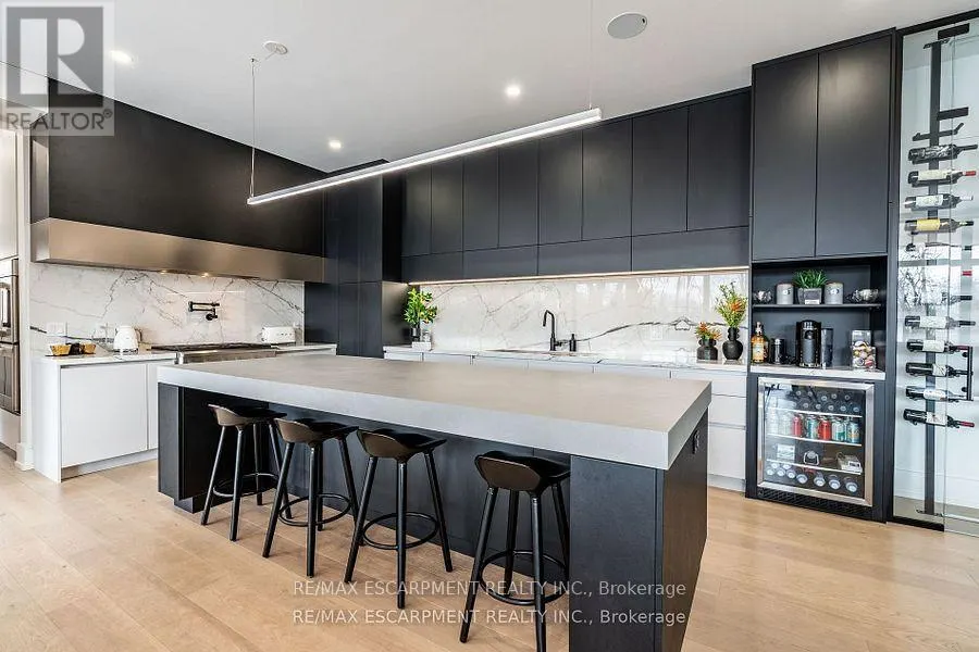 86 VALLEYVIEW DRIVE