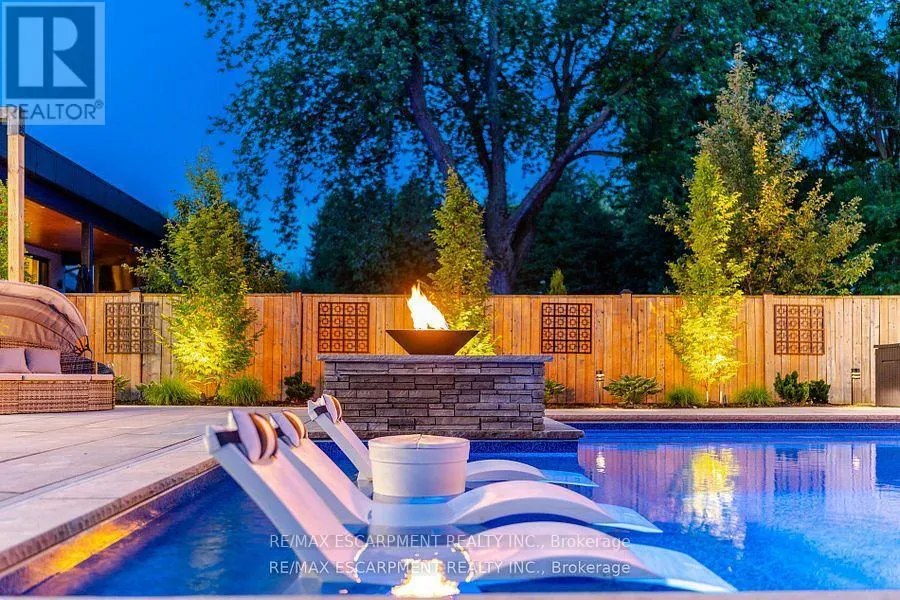 86 VALLEYVIEW DRIVE