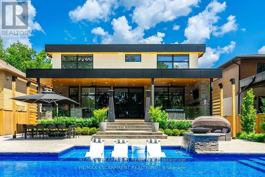 86 VALLEYVIEW DRIVE