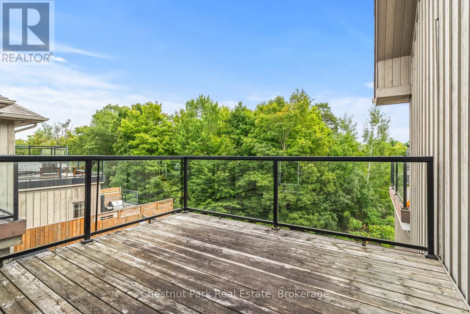 65 ROCKMOUNT CRESCENT