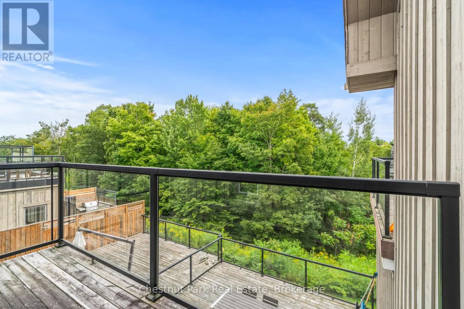 65 ROCKMOUNT CRESCENT