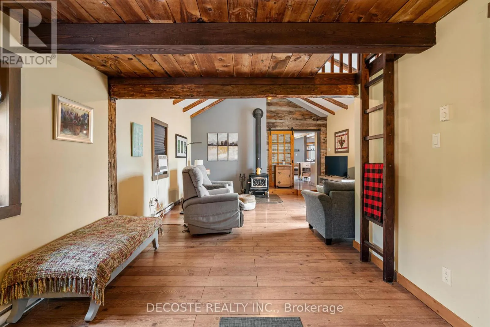 21695 LAGGAN-GLENELG ROAD