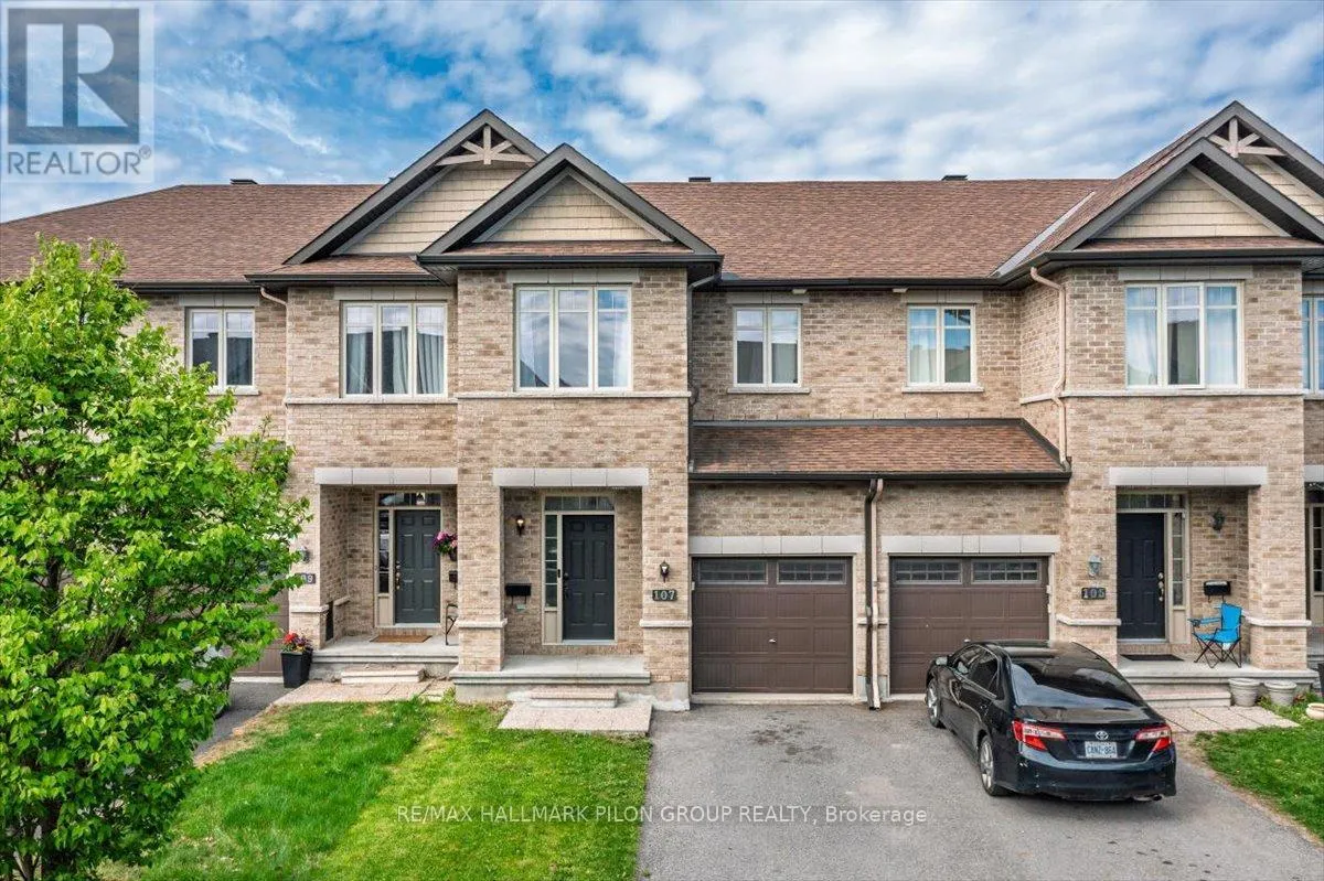107 WATCHHORN GROVE