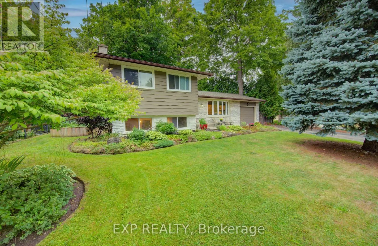 47 HILLCREST LANE