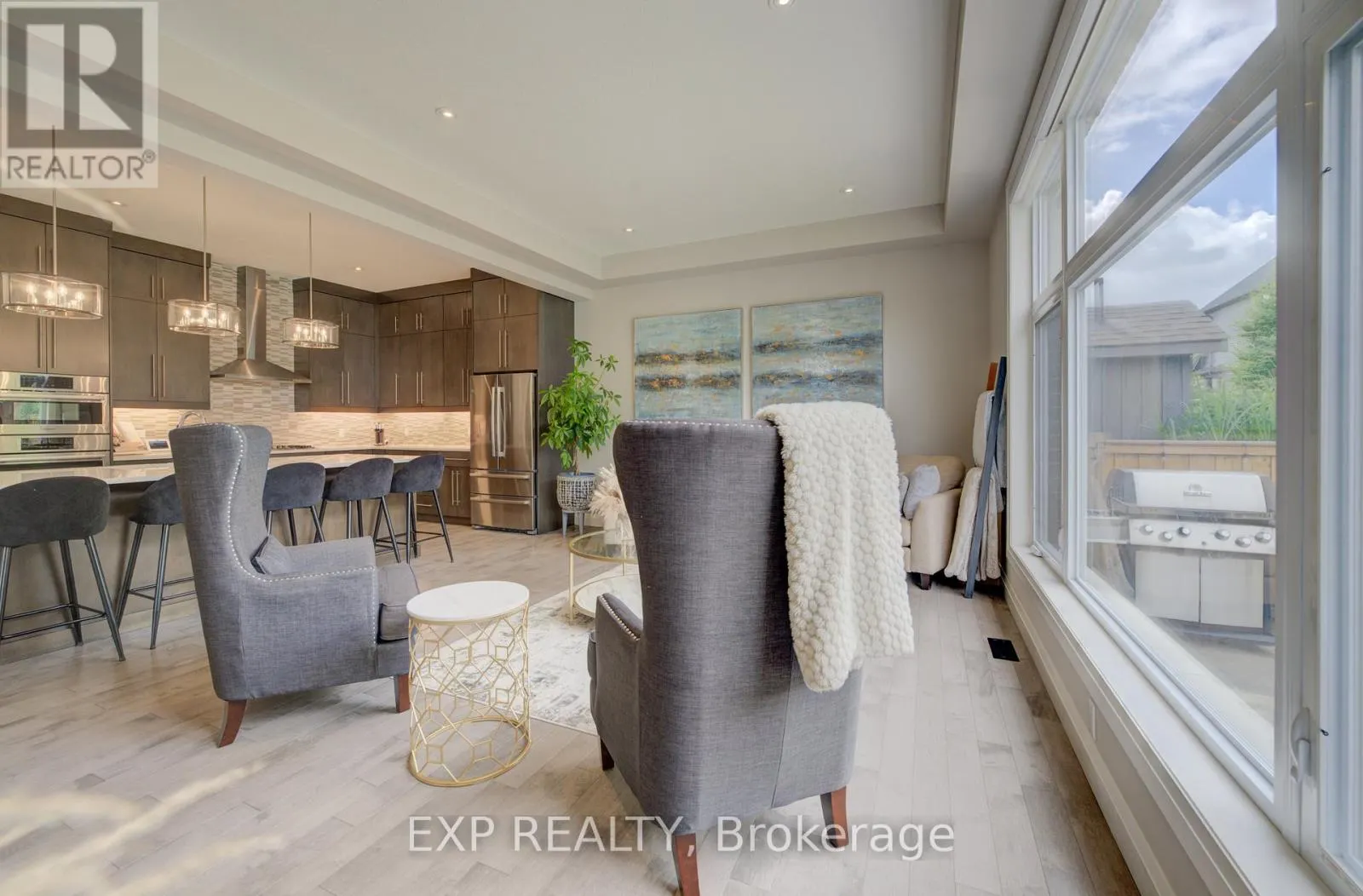 11 DEER CREEK STREET