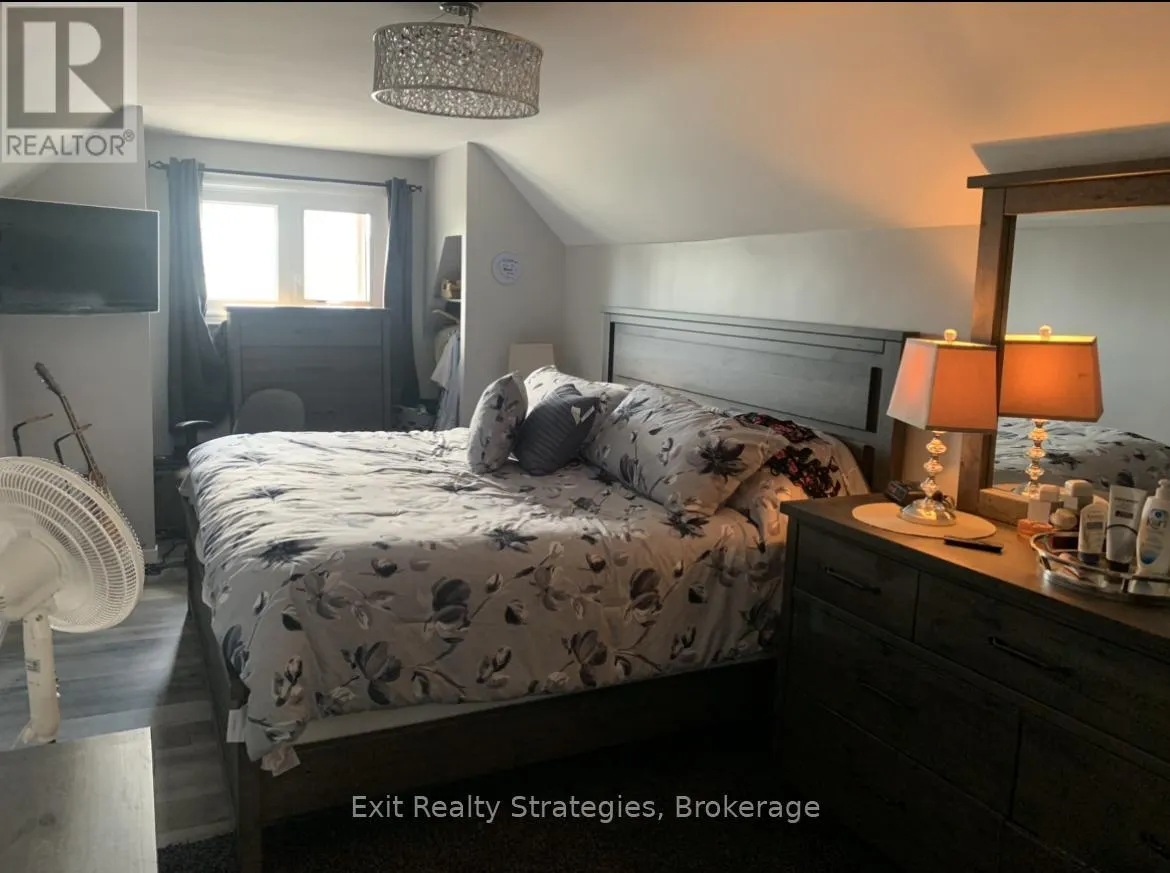 65 TUXEDO AVENUE N