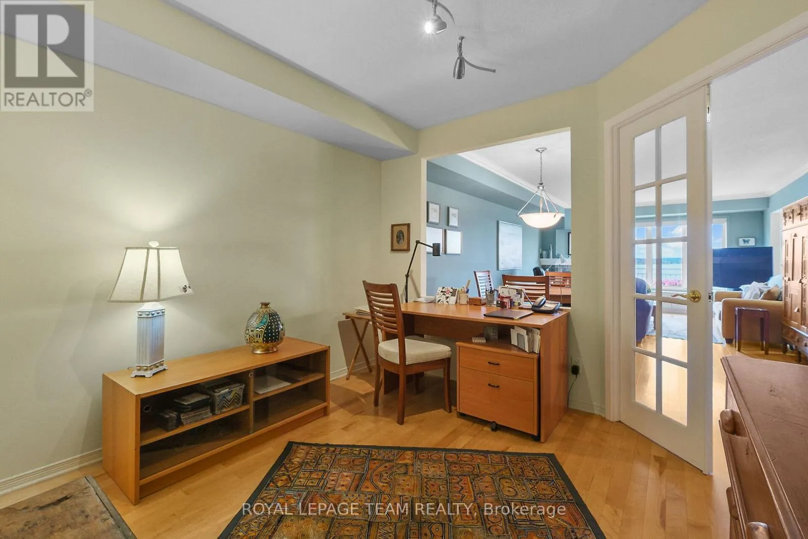 503 - 136 EDWARDS STREET