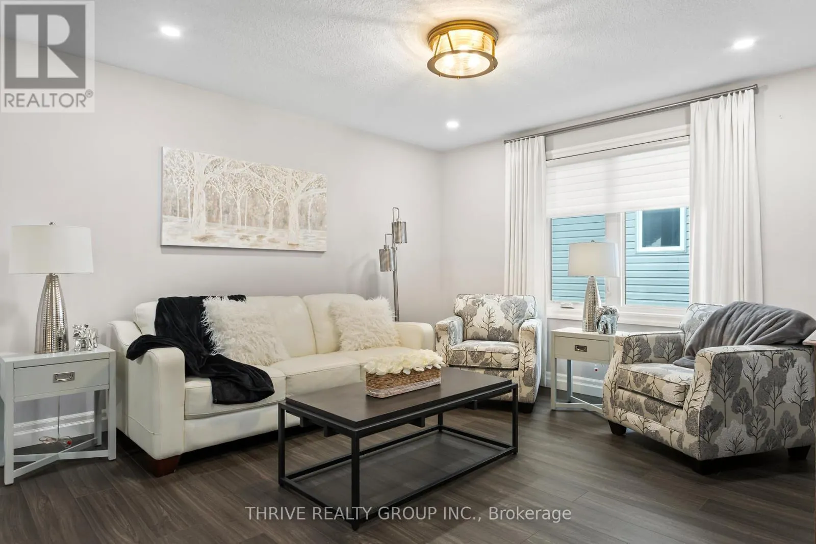 1 - 1061 EAGLETRACE DRIVE, #1
