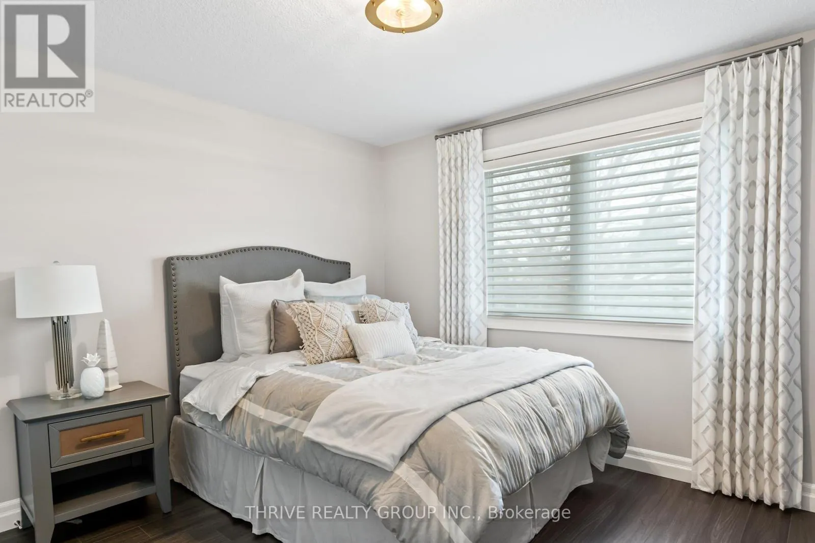 1 - 1061 EAGLETRACE DRIVE, #1