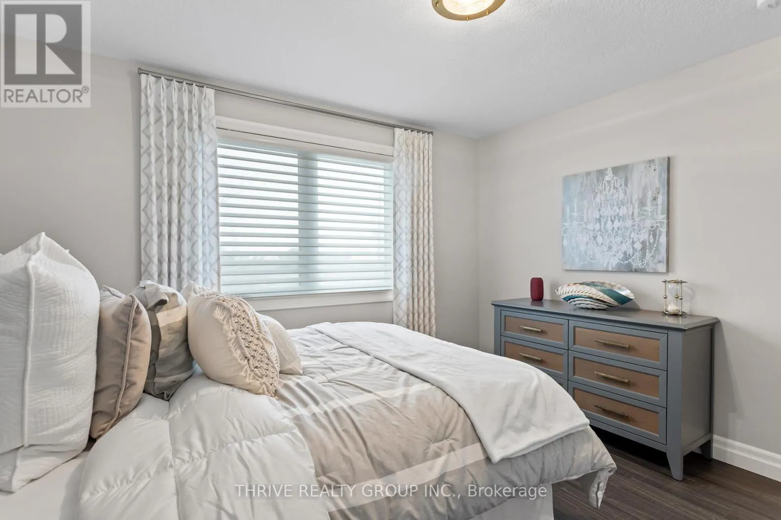 1 - 1061 EAGLETRACE DRIVE, #1