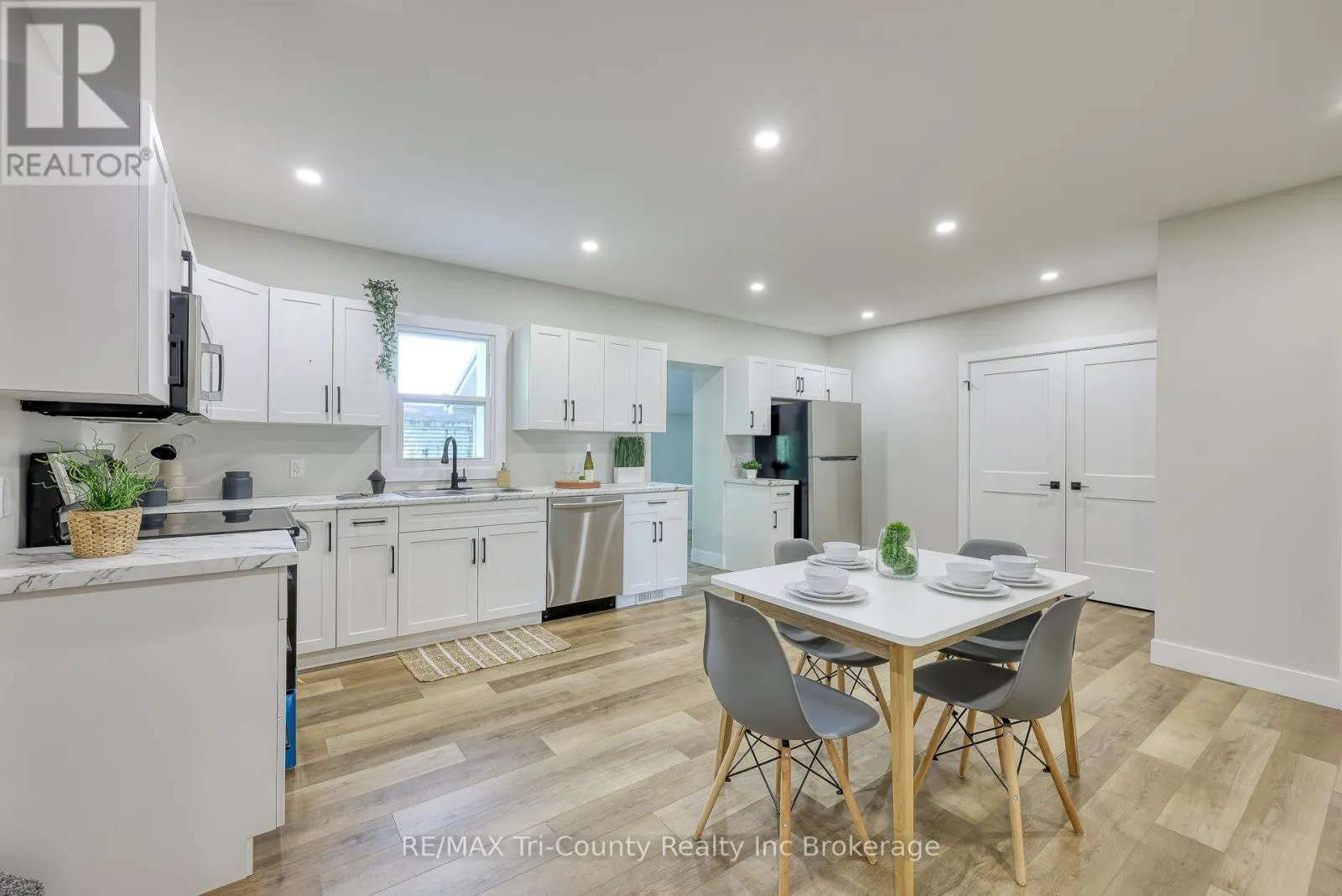 175 MCDOWELL ROAD W