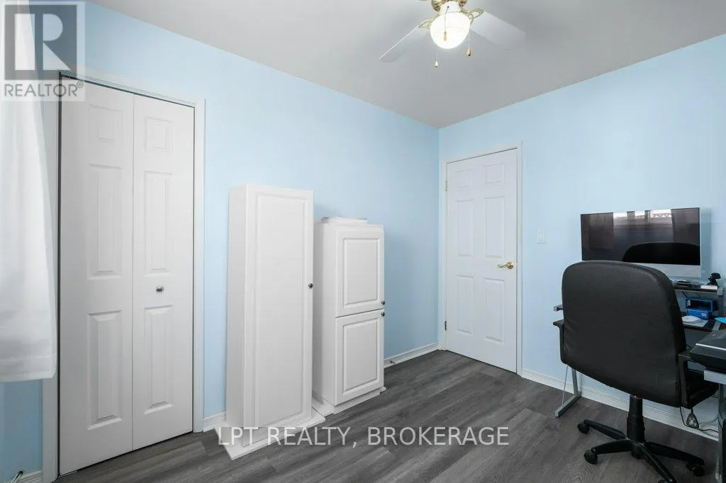 3 DEERFIELD STREET