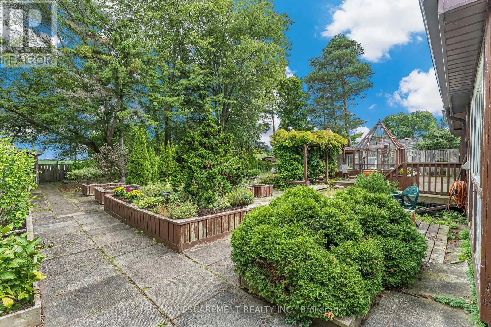 614 GOLF CLUB ROAD