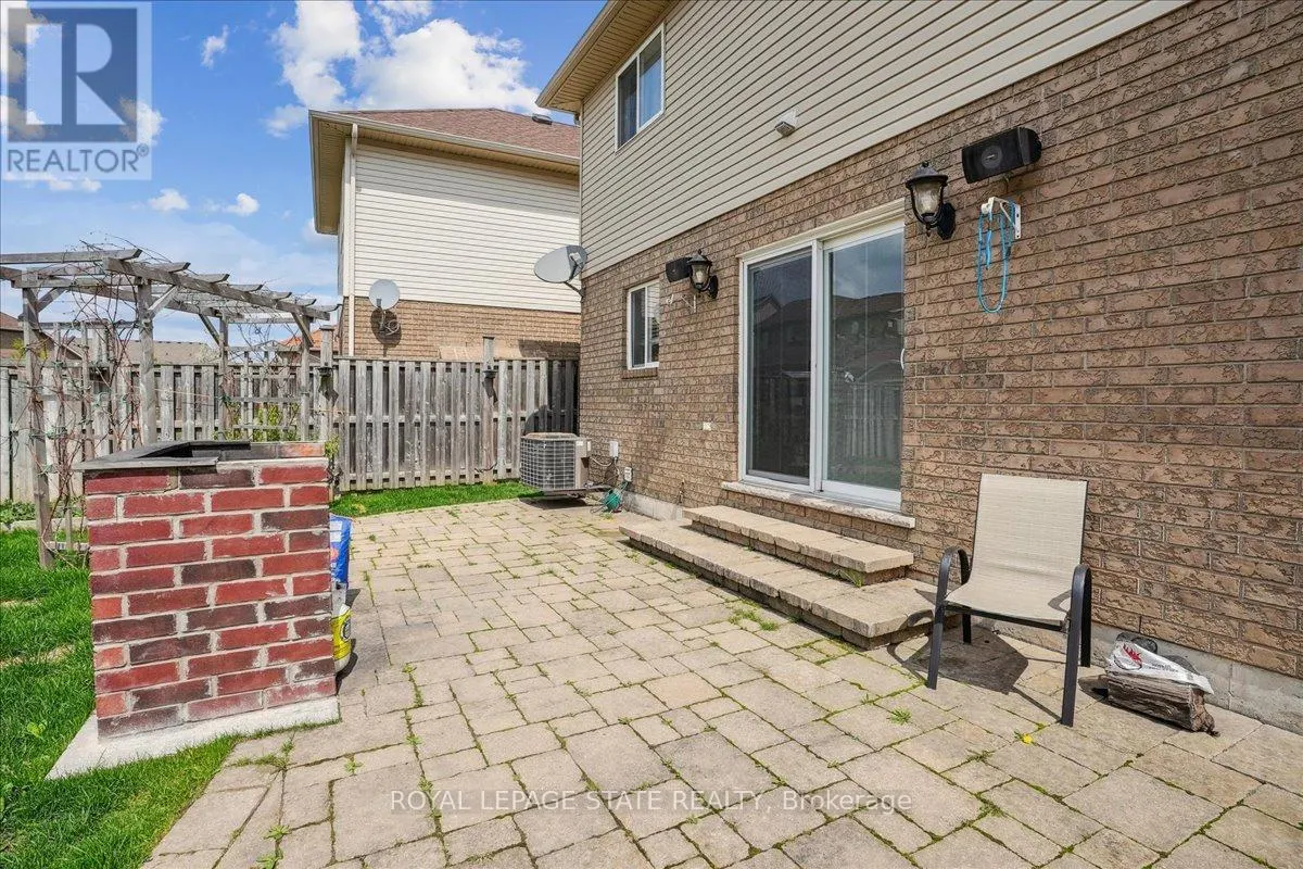 7 BOCELLI CRESCENT