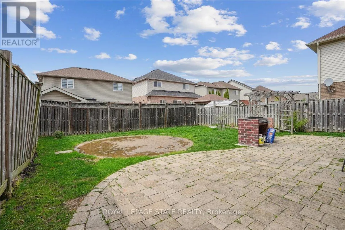 7 BOCELLI CRESCENT