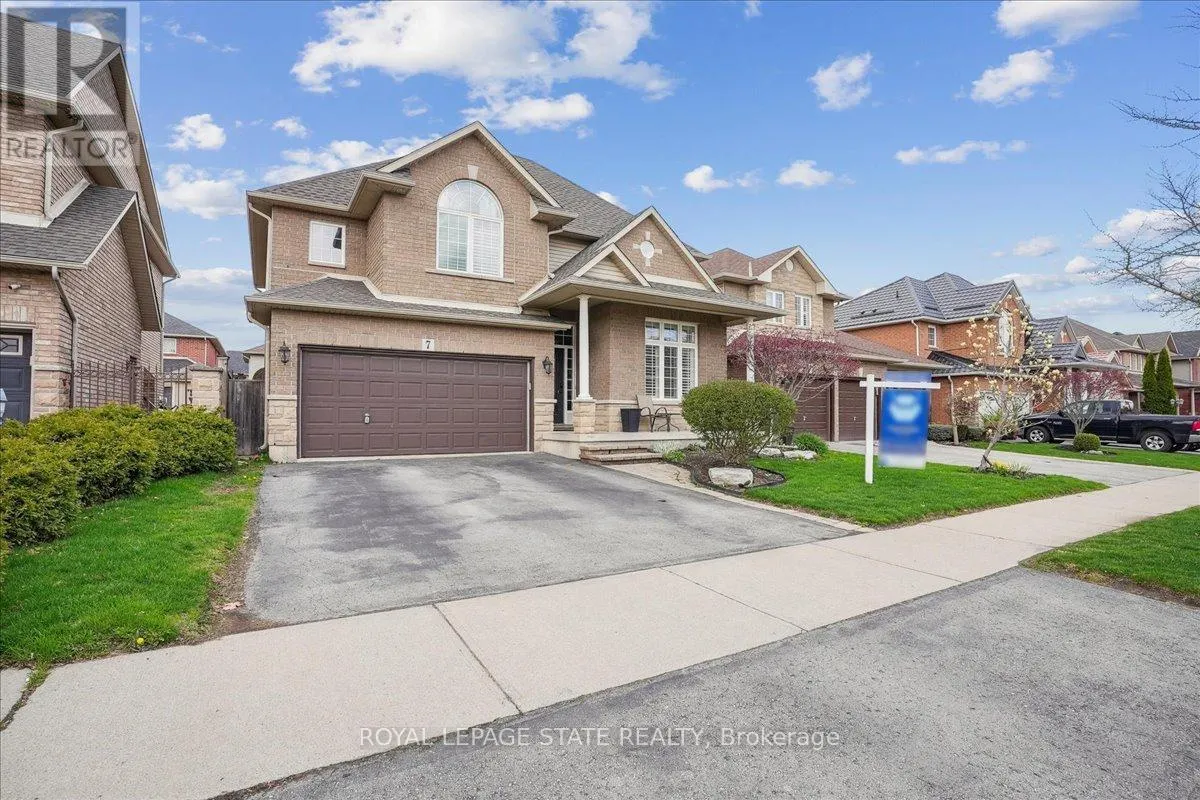 7 BOCELLI CRESCENT
