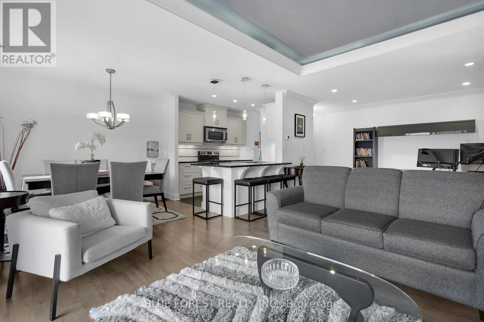 307 - 340 SUGARCREEK TRAIL, #307