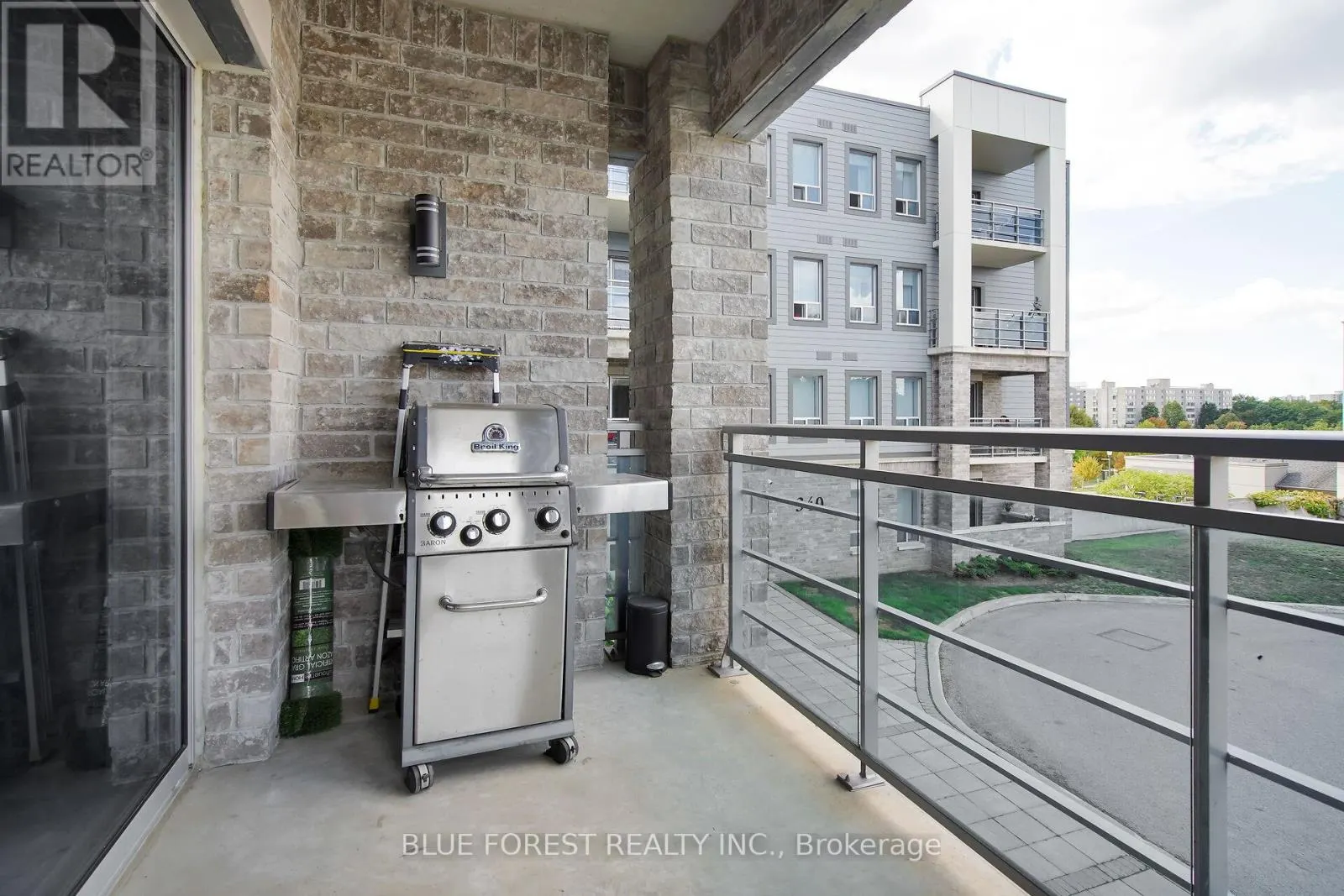 307 - 340 SUGARCREEK TRAIL, #307
