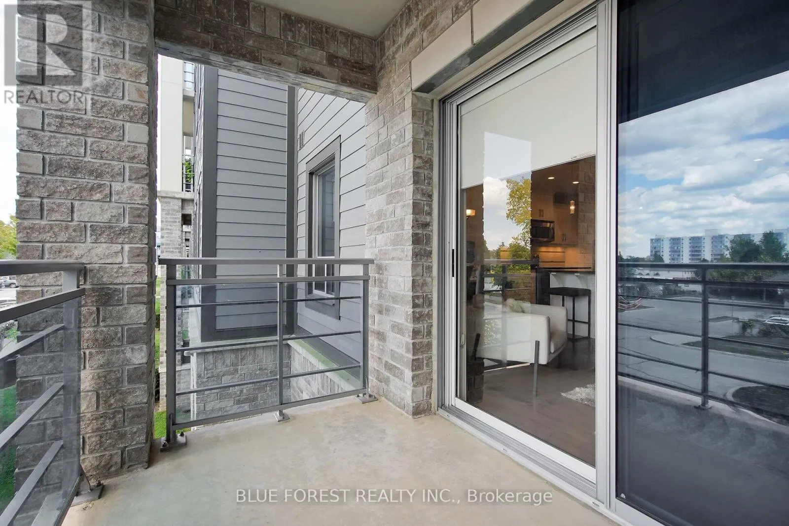 307 - 340 SUGARCREEK TRAIL, #307